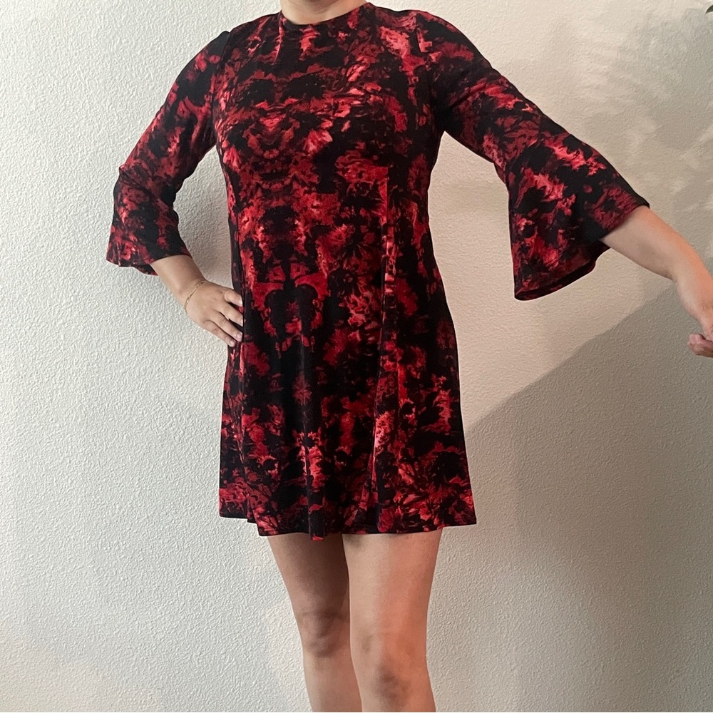 H&M red and black dress flared sleeves sz S small